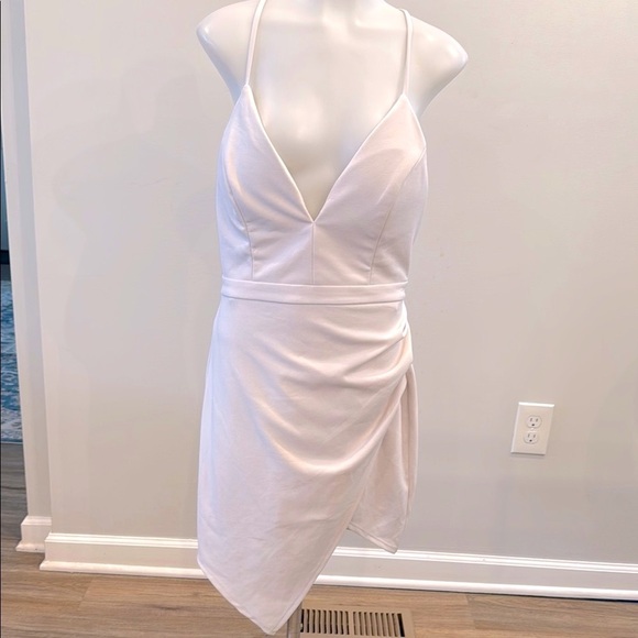 Emerald Sundae XL Off White Asymmetrical Ruched Mini Dress - Picture 1 of 9